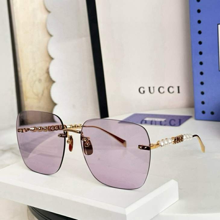 Picture of Gucci Sunglasses _SKUfw79338137fw